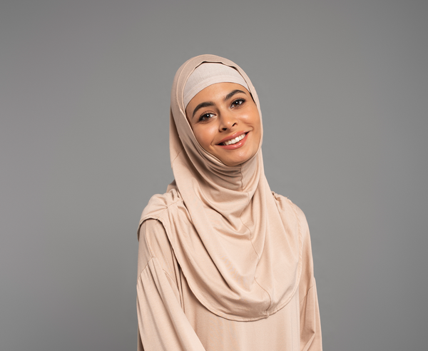 NUDIAA silk pillowcase review by emirati woman : luxurious, soft, anti-breakage hair